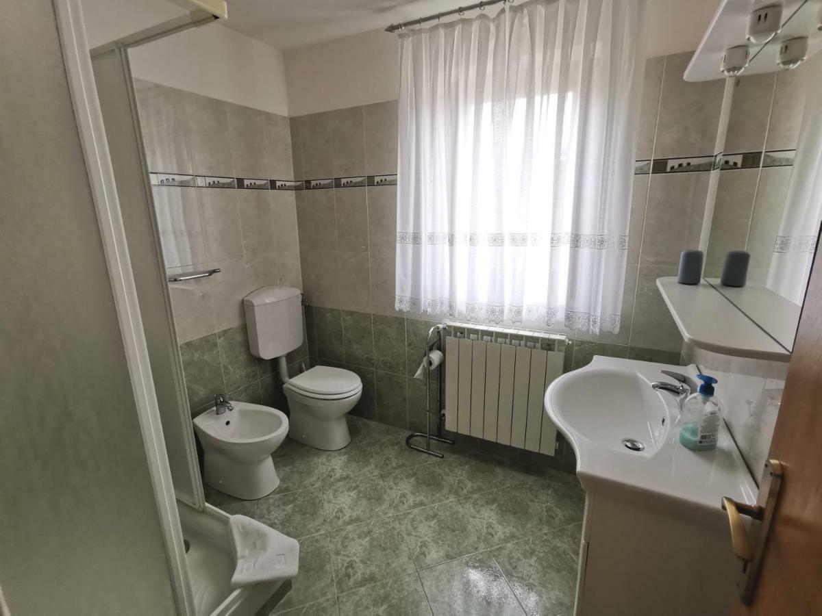 Apartment Mita Groznjan Luaran gambar
